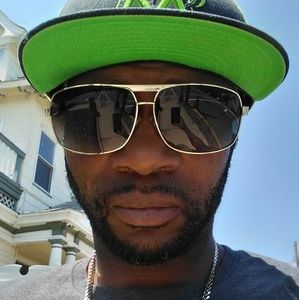 Meet your Posher, Eric